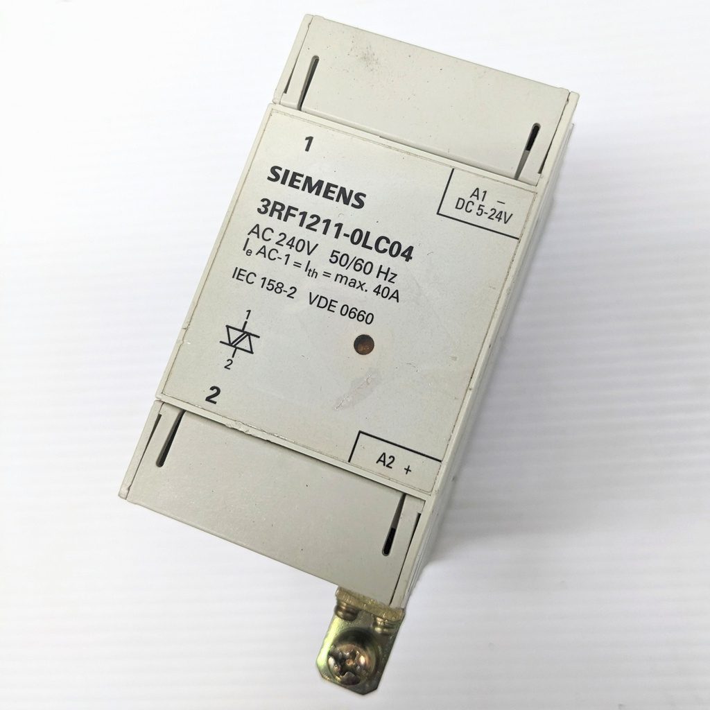 SIEMENS 3RF1211-0LC04 THERMISTOR MOTOR PROTECTION 1NO+1NC, 24VAC/DC SCREW TERMIN