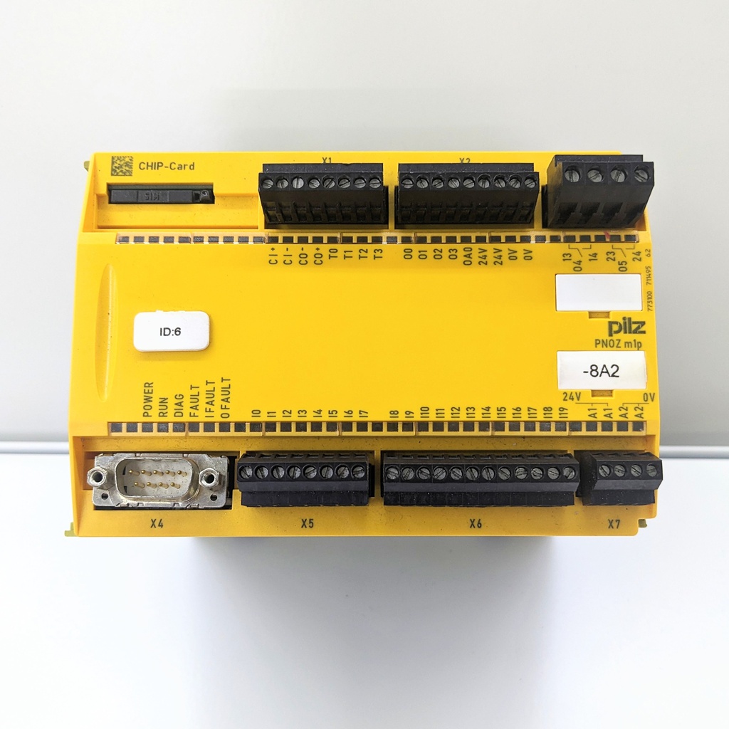 PILZ  PNOZM1P Safety relay