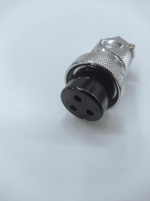 INDUSMART CHASSIS PLUG 25MF-3A (3 PIN) FEMALE CONNECTOR