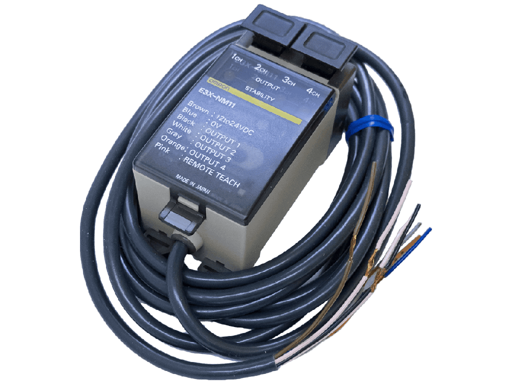 OMRON E3X-NM11 FIBER OPTIC AMPLIFIRE SENSOR