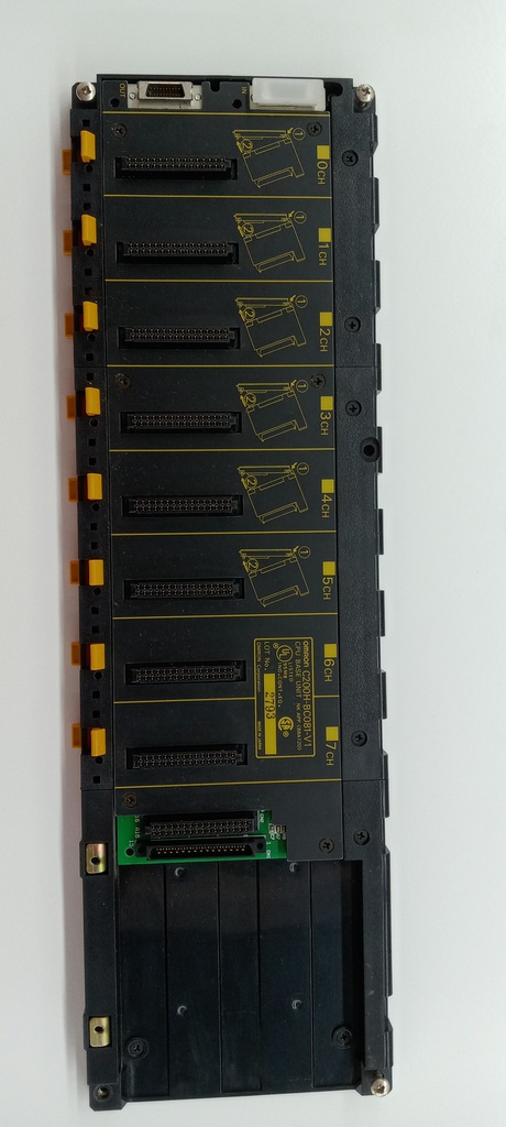 OMRON C200H-BC081-V1 BASE PLATE